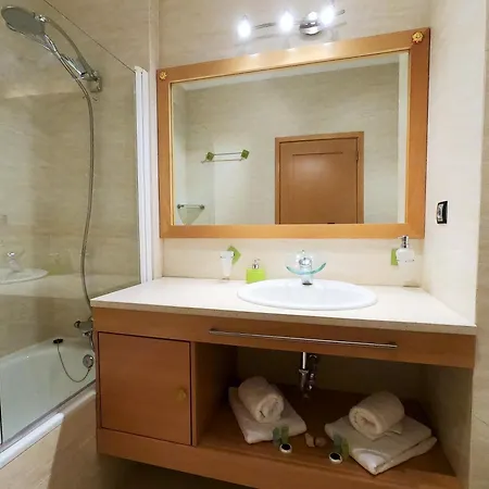 Algarve Vibes 2, Wifi, Pool, Ac Portimão