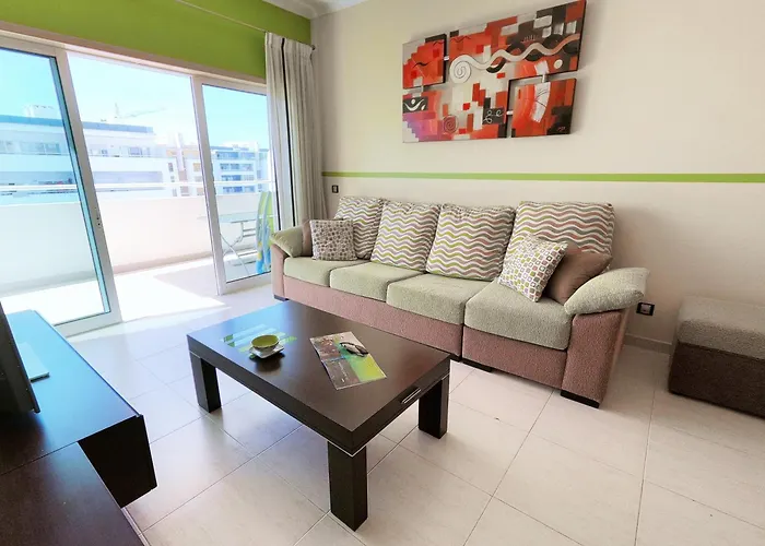 Algarve Vibes 2, Wifi, Pool, Ac * Portimão