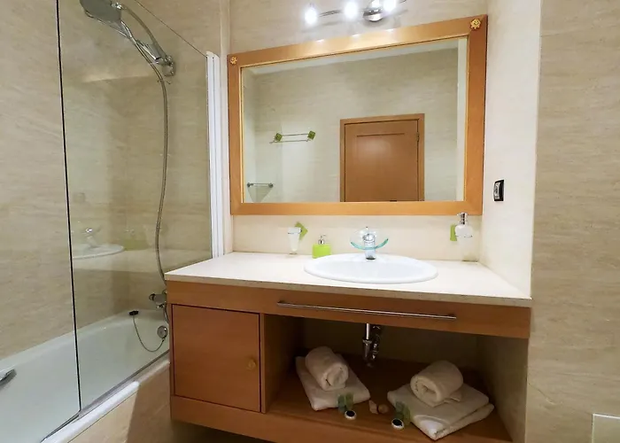 Algarve Vibes 2, Wifi, Pool, Ac Portimão